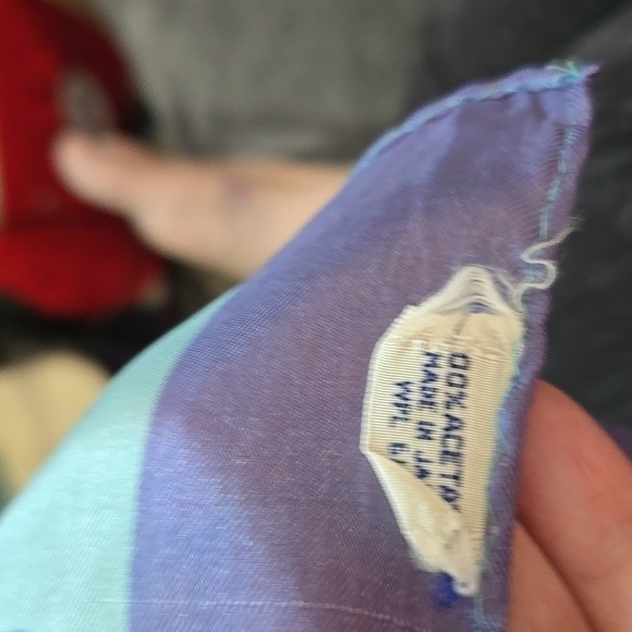 Colorful Floral Patterned Scarf - Picture 4 of 6